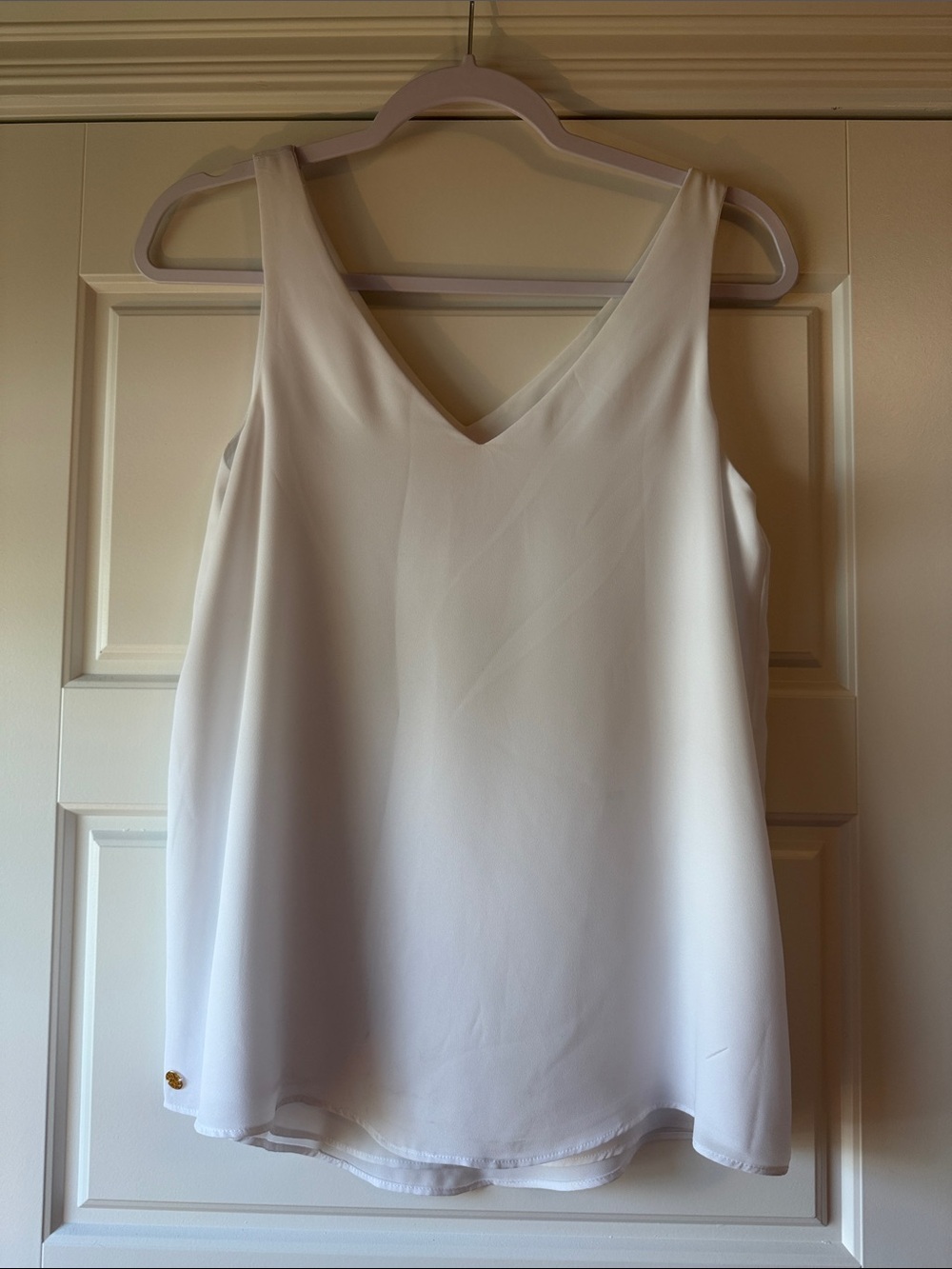 Lilly Pulitzer White V-Neck Sleeveless Camisole